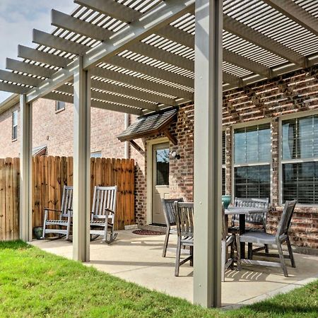 College Station Townhouse With Private Patio Villa Eksteriør bilde
