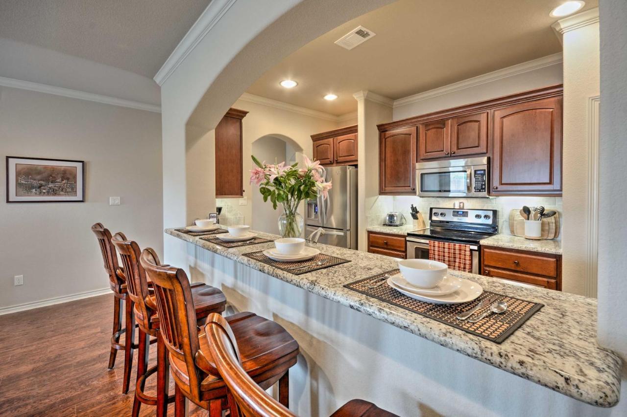 College Station Townhouse With Private Patio Villa Eksteriør bilde
